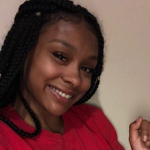 Meet your Posher, Alicia! :)